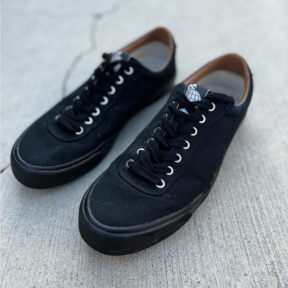 Last Resort AB VM001 Canvas Lo in Black/Black